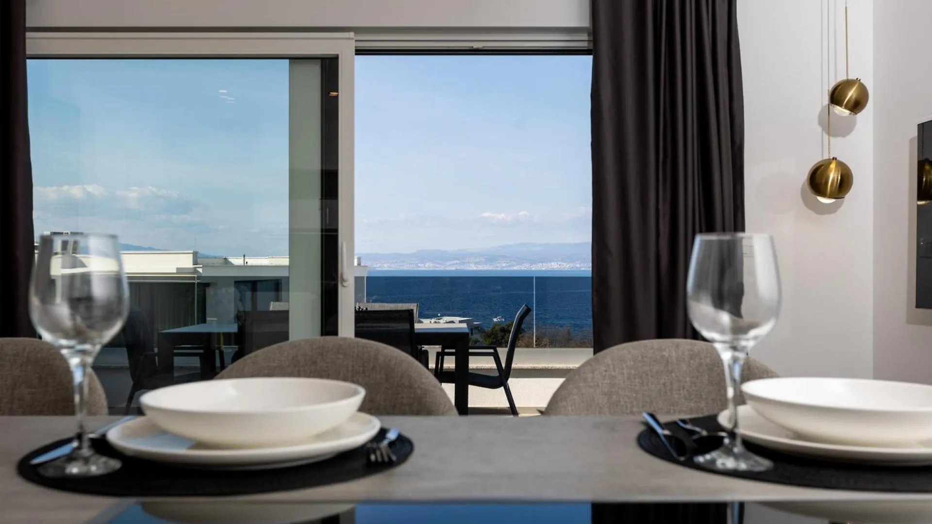 Apartment Klara With Private Pool Malinska
