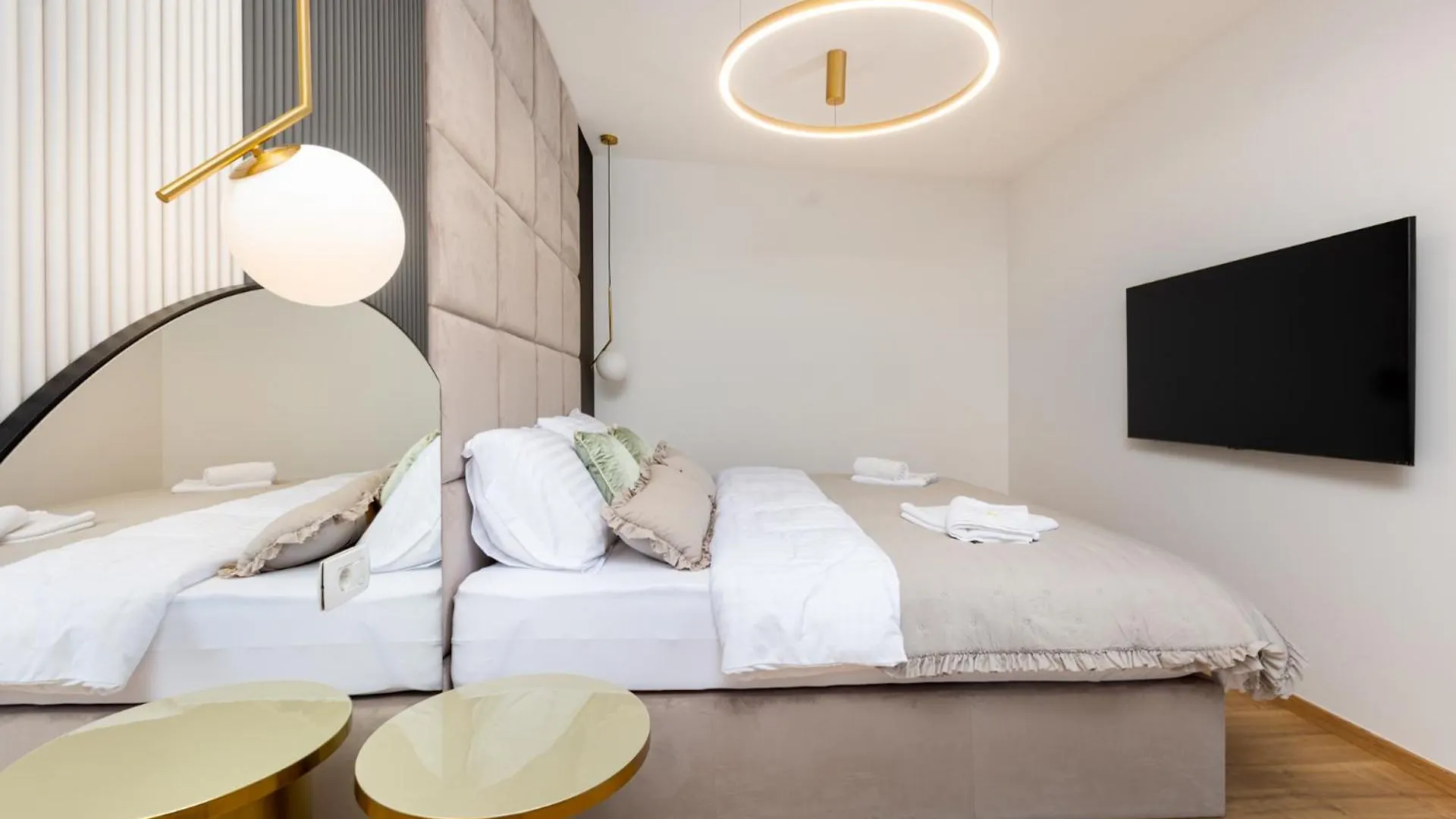 Apartment Klara With Private Pool Malinska